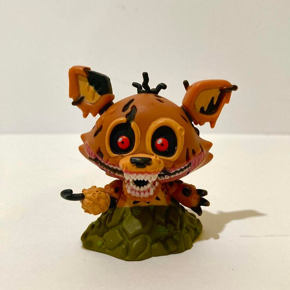 Funko Fnaf Five Nights at Freddys Foxy Twisted Ones Mystery Mini